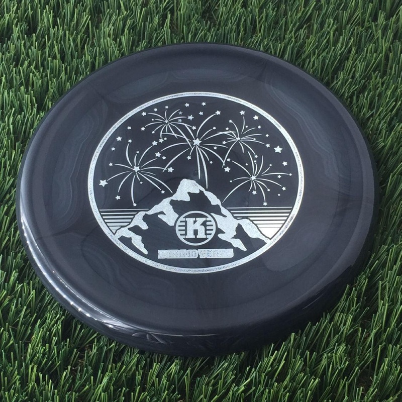 Kastaplast K1 Swirl Berg with 10 Year Anniversary Special Edition Stamp – 175g – Black