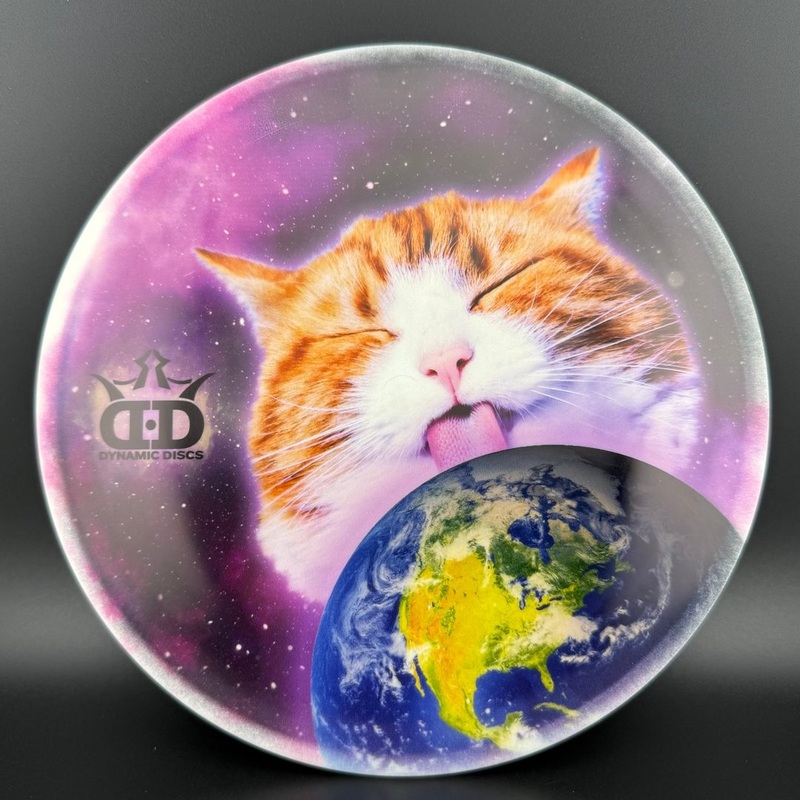 Tournament Giant – DyeMax – “Space Kitty Globe Licker”